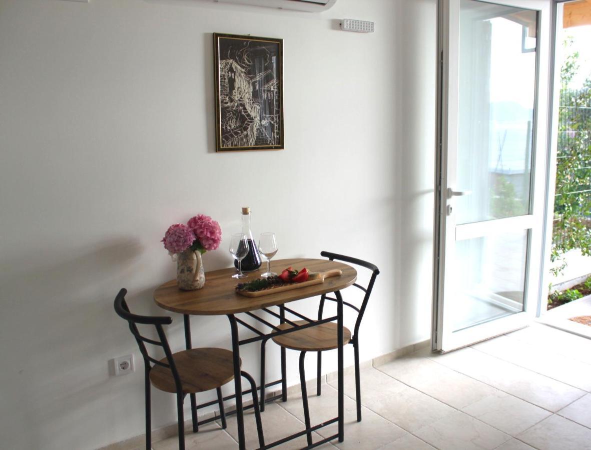 Blue Mediterranean Apartments سفيتي ستيفان المظهر الخارجي الصورة