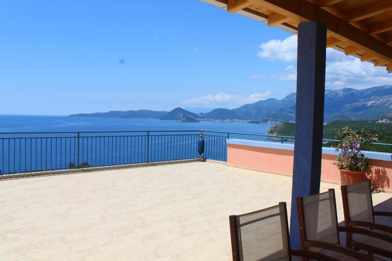 Blue Mediterranean Apartments سفيتي ستيفان المظهر الخارجي الصورة