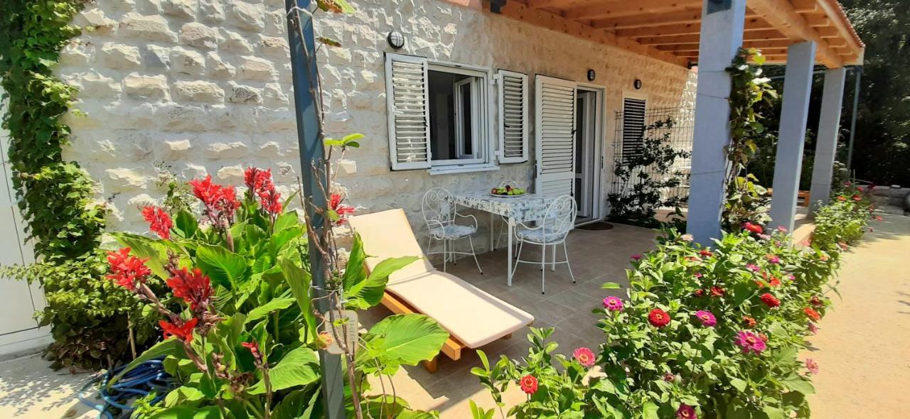 Blue Mediterranean Apartments سفيتي ستيفان المظهر الخارجي الصورة