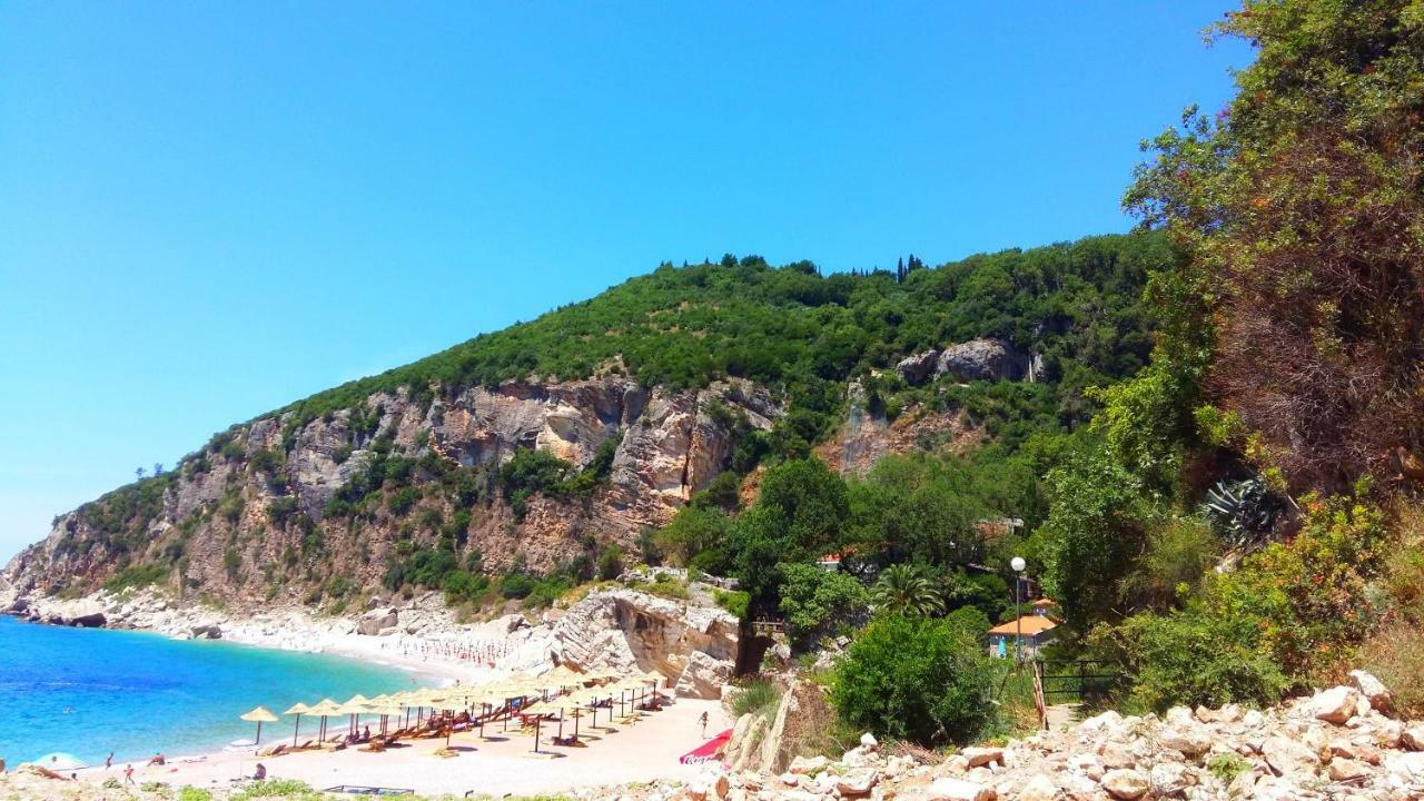 Blue Mediterranean Apartments سفيتي ستيفان المظهر الخارجي الصورة