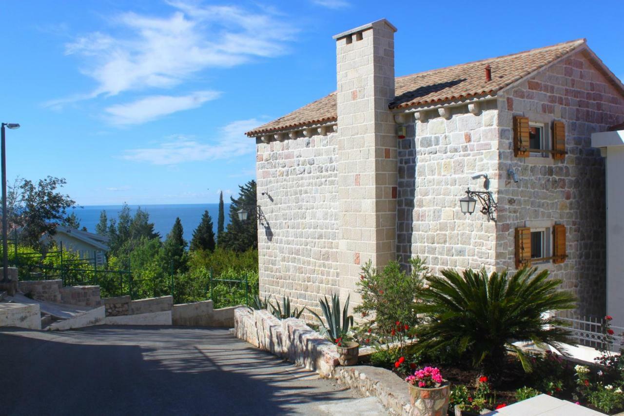 Blue Mediterranean Apartments سفيتي ستيفان المظهر الخارجي الصورة